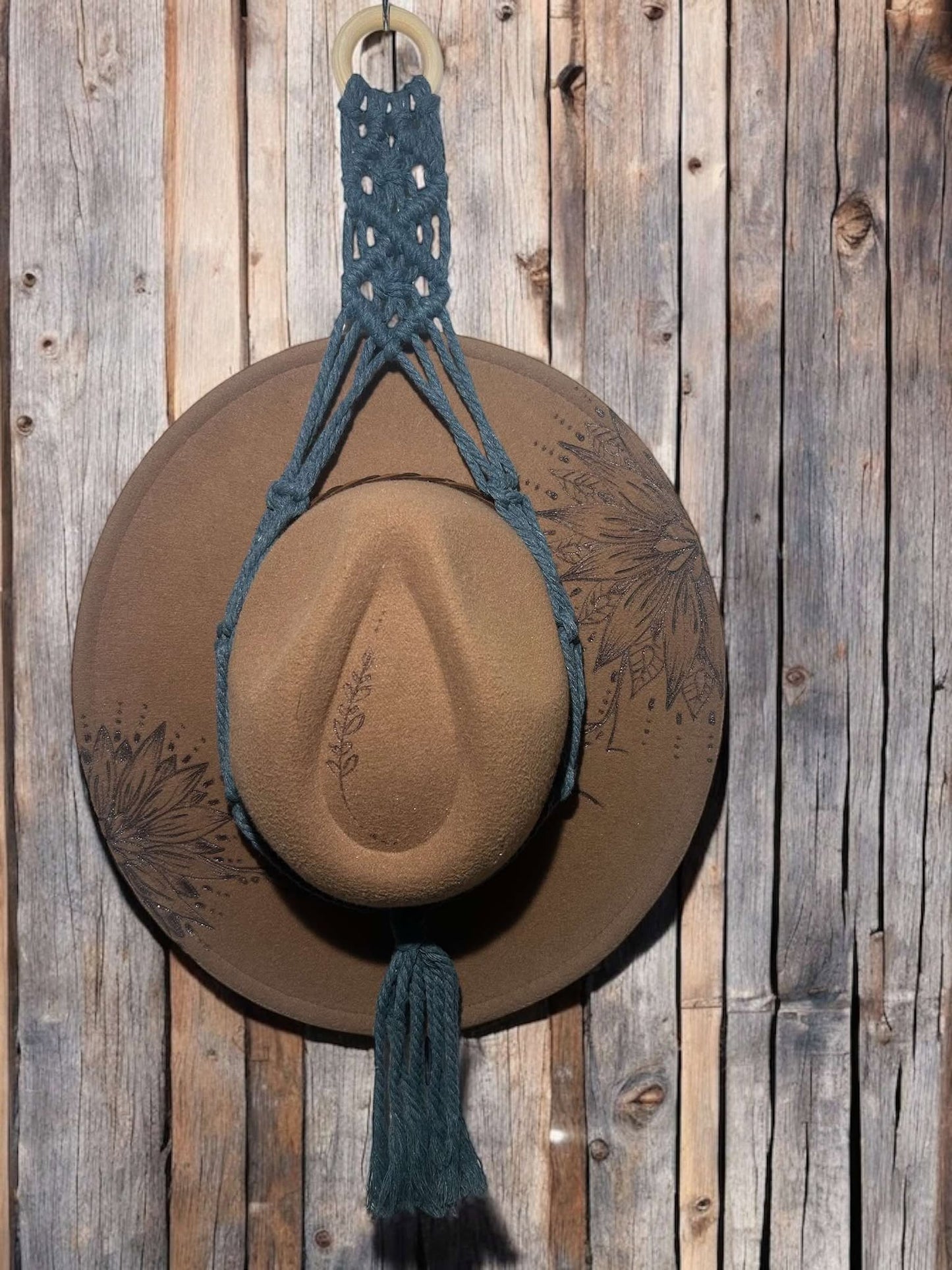 Diamond Singles Macrame Hat Hanger